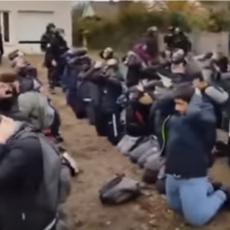 SNIMAK KOJI JE ZABEZEKNUO FRANCUSKU: Srednjoškolci BRUTALNO POHAPŠENI tokom protesta, sve vreme ih PROVOCIRALI (VIDEO)