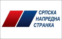 
					SNS: Kamenicama razbijena stakla na prostorijama stranke u Petrovaradinu 
					
									