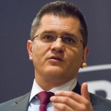 SNS ODGOVORILA JEREMIĆU: Nije i nikada neće mesto Predsednika Srbije biti rezervna pozicija nikome