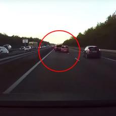 ŠOK NA PUTU: Teslin autopilot predvideo SAOBRAĆAJKU ispred, i spasio život vozača! (VIDEO)