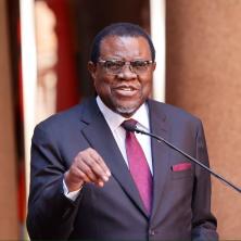 ŠOK U VINDHUKU: Preminuo predsednik Namibije (VIDEO)
