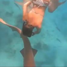 ŠOK VIDEO SA MALDIVA Devojka je ronila kad je ščepala ajkula - njen prijatelj sve snimio (VIDEO)