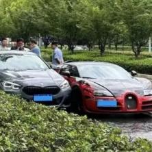 ŠOKANTNO: Vozač u Kini napao BMW svojim CHIRON MODELOM i oštetio skupoceni HIPERAUTOMOBIL