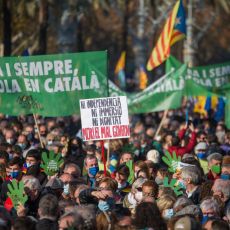 ŠPANIJA SE BORI SA PROTESTIMA: Katalonija želi svoj jezik i zabranu španskog - EU ćuti dok drugi traže samostalnost