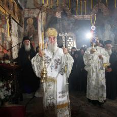 SPC na strani Moskve: Ne priznaje Ukrajinsku crkvu, ali zbog VELIKE OPASNOSTI ne prekida sa Carigradom
