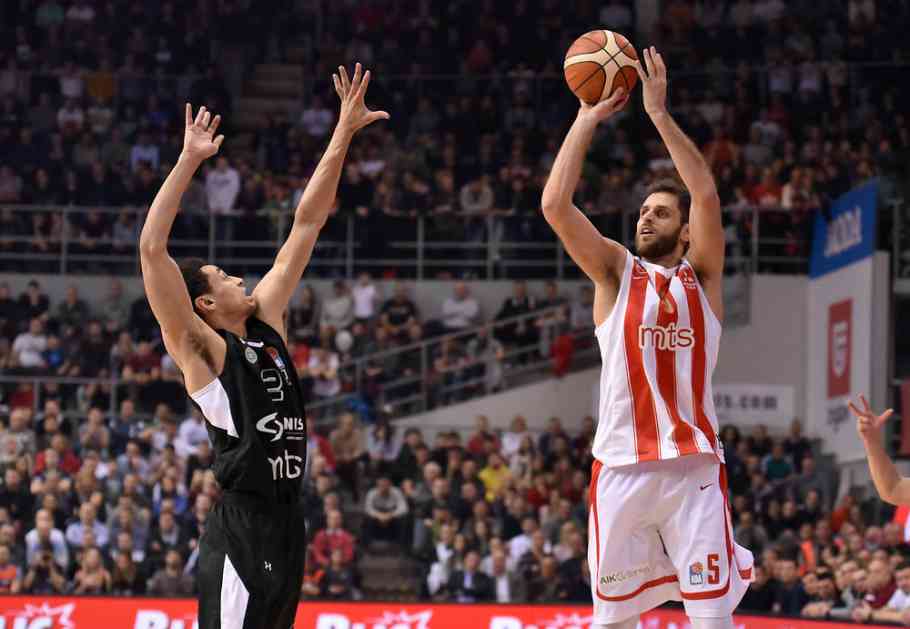 SPEKTAKL U PIONIRU A sada košarkaški derbi: Crvena zvezda i Partizan sa optimizmom čekaju početak meča