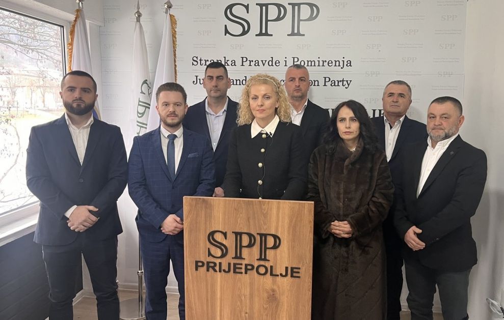 SPP traži da nacionalna zastava Bošnjaka bude istaknuta na svakoj javnoj ustanovi Prijepolja