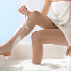 SPREMNE ZA PLAŽU ZA PAR MINUTA: Tri trika koji će vam uštedeti vreme i olakšati brijanje nogu