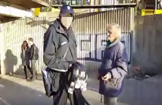 SRAM VAS BILO Komunalna policija maltretira baku na Zelenjaku zbog par kaiseva (VIDEO)