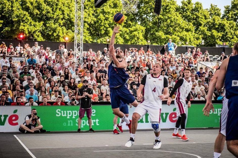 SRBI PRVI PUT U ISTORIJI BEZ MEDALJE: Naši basketaši posle trilera izgubili od Poljske borbu za bronzu na Svetskom prvenstvu