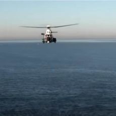 SRUŠIO SE AVION BLIZU OBALE OKEANA: Obalska straža traga za osmoro nestalih, uključujući četvoro tinejdžera (VIDEO)