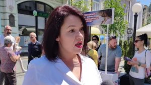 SSP Kragujevac: Stranačkim obeležjima nije mesto u školi