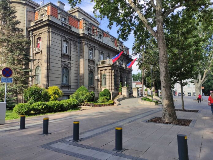 SSP o povećanju poreza: Udar na džep Nišlija dok se gradonačelnik bori za titulu „top influensera“