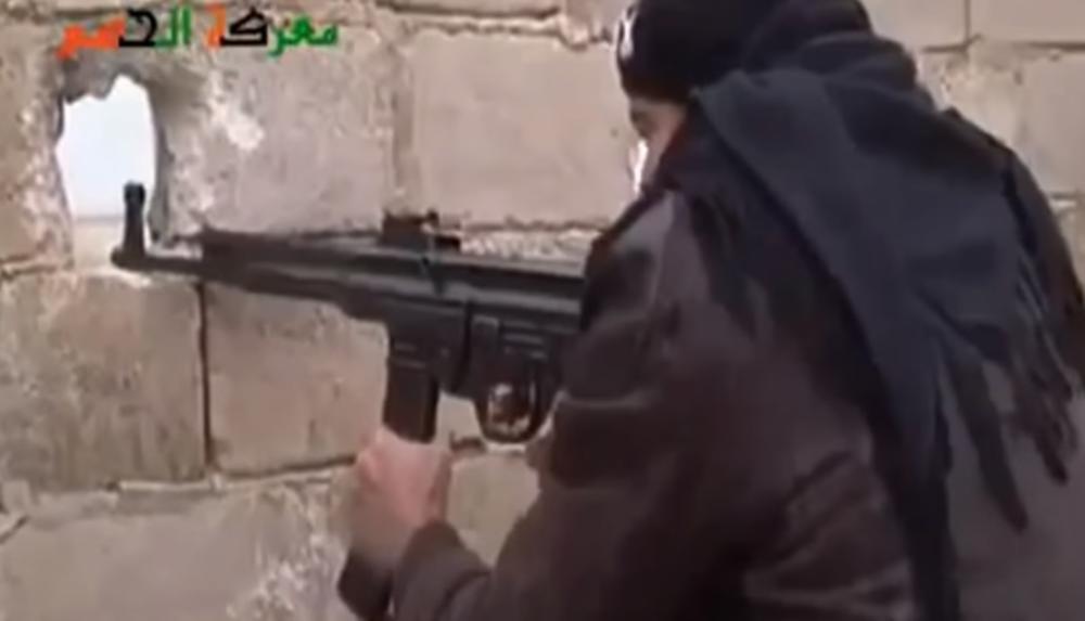 ŠTA HITLEROVE PUŠKE RADE U SIRIJI: Evo kako je prethodnik AK-47 završio u rukama pobunjenika! (VIDEO)