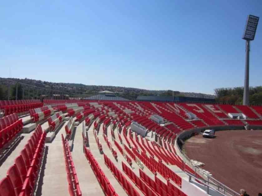 STADION U MRAKU! “Grad” poriče da troši struju!