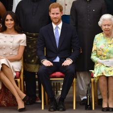 STIGAO U BRITANIJU! Princ Hari vidno UZNEMIREN na AERODROMU, a u međuvremenu kod KRALJICE ovaj prizor!