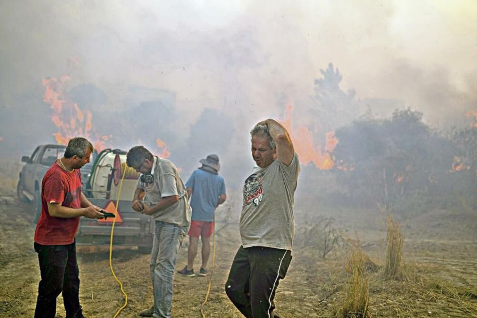 STRAŠNO: U požarima tokom jula u Grčkoj izgorelo čak 50.000 hektara šume i niskog rastinja!