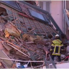 STRAVIČNA EKSPLOZIJA U FRANCUSKOJ! Vatrogasci pretražuju ruševine zgrade, IMA ŽRTAVA - spasena majka sa bebom