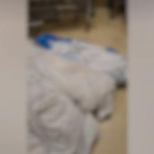 STRAVIČNE SLIKE UZNEMIRILE REGION: Mrtva tela poslagana na podu hodnika hrvatske bolnice