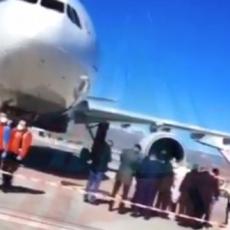SUMNJAJU NA KORONAVIRUS: Preusmeren avion iz Teherana zbog sumnjivog putnika!