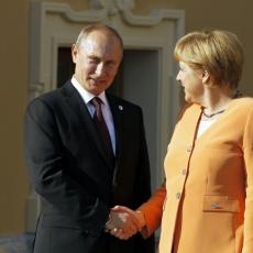 SUSRET U ČETIRI OKA: Putin IZNENADA PUTUJE kod Merkelove, JEDNA TEMA u fokusu