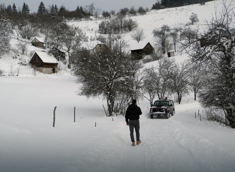 SVA SELA BEZ STRUJE Sneg paralisao celo područje Novog Grada
