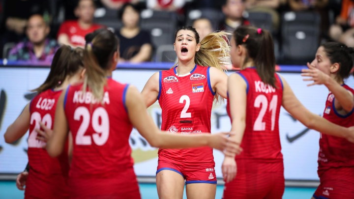 SVAKA ČAST DEVOJKE! Ženska odbojkaška reprezentacija Srbije plasirala se u polufinale Evropskog prvenstva!