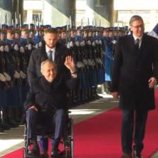 SVEČANI DOČEK ISPRED PALATE SRBIJA: Vučić ugostio Zemana, u toku razgovor dvojice predsednika