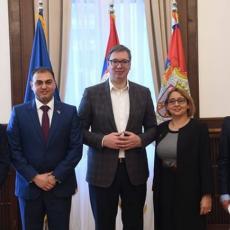 SVETSKI DAN ROMA: Predsednik Srbije sastao se sa predstavnicima nacionalnog Saveta romske nacionalne manjine (FOTO)