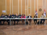 Sa Vučićem u kasarni ostala samo 2 ministra