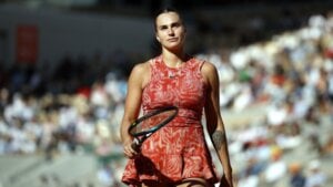Sabalenka u dva seta dobila olimpijsku šampionku u četvrfinalu Rolan Garosa