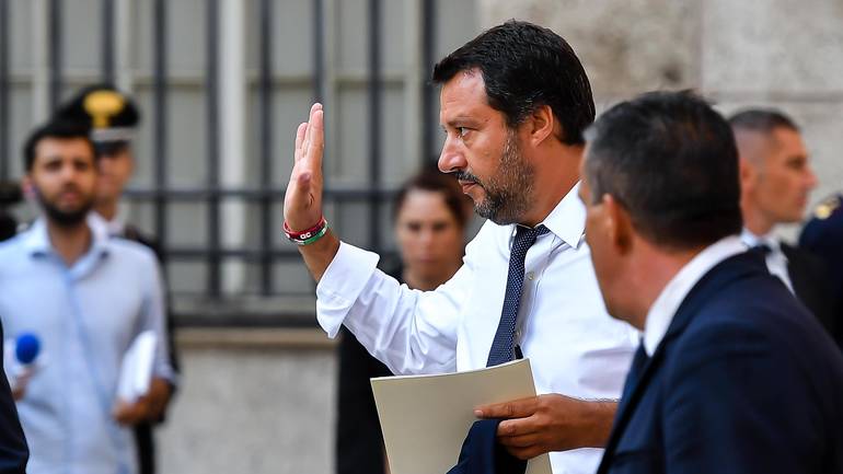 Salvini prijeti da će migrante na Mediteranu vratiti u Libiju