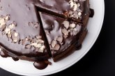 Samo 20 minuta potrebno vam je za čokoladnu tortu koja obara sa nogu