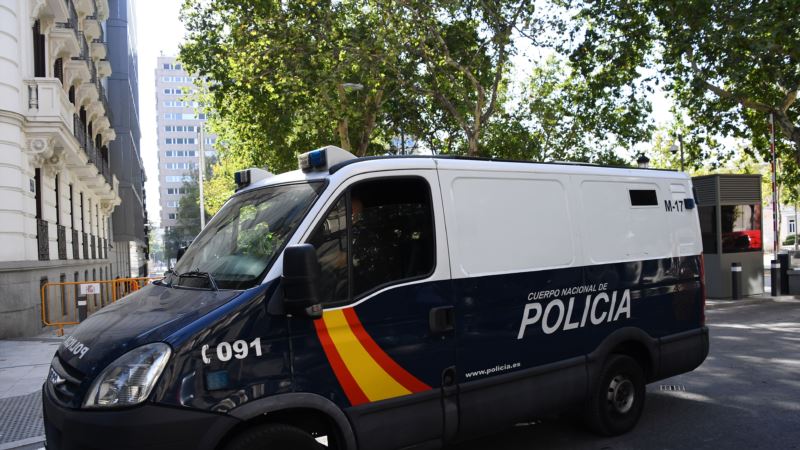 Sančez: Dodatne policijske snage u Kataloniji zbog izbora