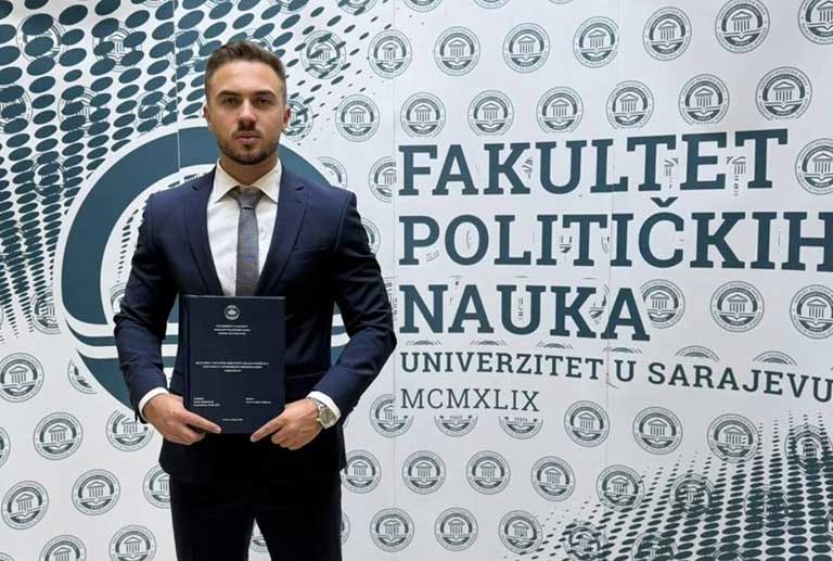 Sandžaklija Damir Mahmutović u Sarajevu magistrirao na temu identiteta Sandžaka