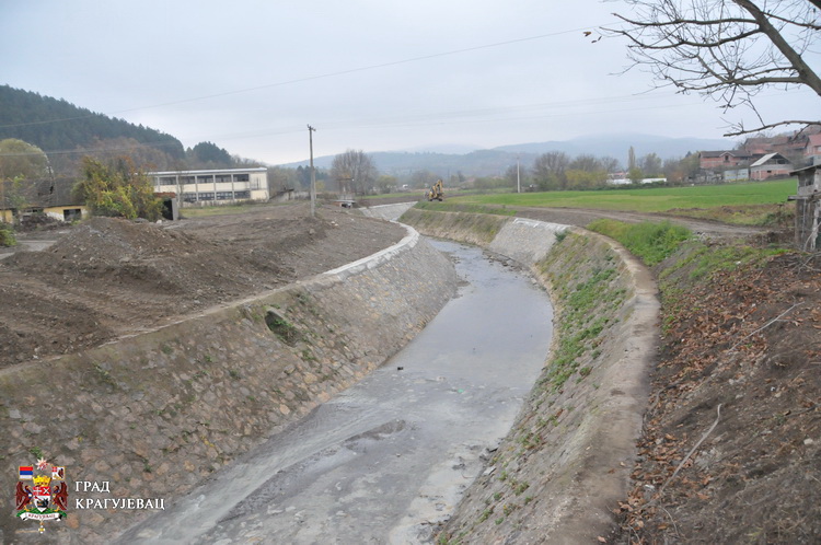Sanirano korito reke Srebrenice u Stragarima