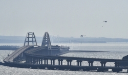 Saobraćaj ponovo otvoren za automobile na eksplozijom oštećenom Krimskom mostu (FOTO/VIDEO)
