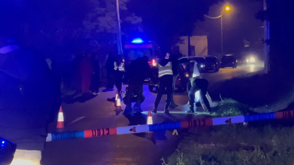 Saobraćajna nesreća kod Novog Pazara: Ženska osoba udarila muškarca na putu bez trotoara, preminuo na licu mjesta