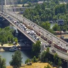 Saobraćajni kolaps:Tramvaj ispao iz šina! Most na Adi blokiran u smeru ka Novom Beogradu