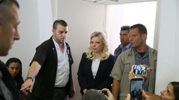 Sara Netanjahu pred sudom zbog nenamenskog trošenja novca