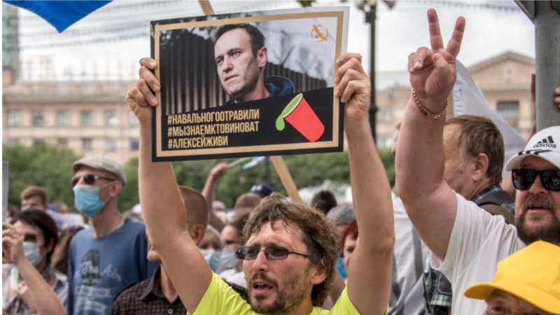 Navalni odlučio da obustavi štrajk glađu 