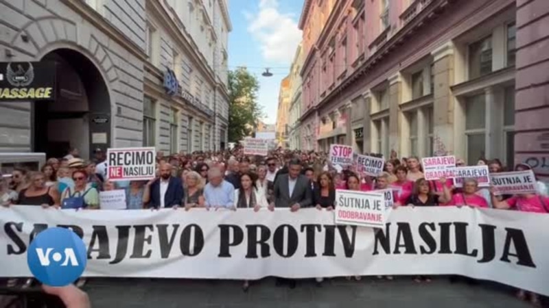 Sarajevo: Više od hiljadu ljudi u protestnoj šetnji poslije ubistava u Gradačcu