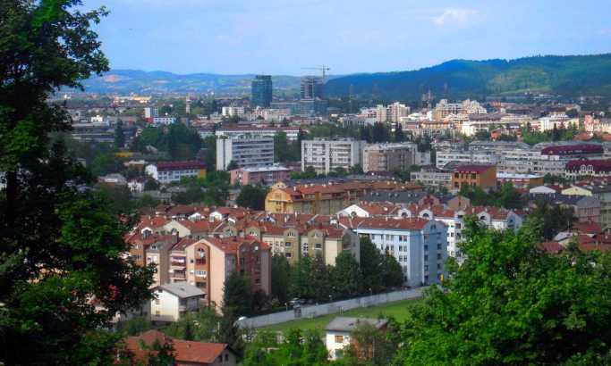 Sarajevski portal: Duge cevi kod Doboja, češljaju vozila