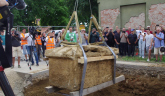 Pssst, još neko kopa: Hrvati pronašli vredan sarkofag, ali ubrzo shvatili gorku istinu FOTO