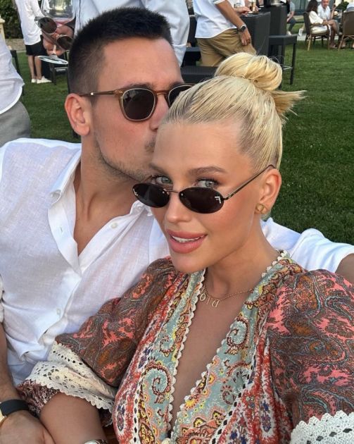 Saška pokazala plažu na kojoj uživaju Đokovići: Svaki detalj je čist od luksuz koji ostavlja bez daha FOTO