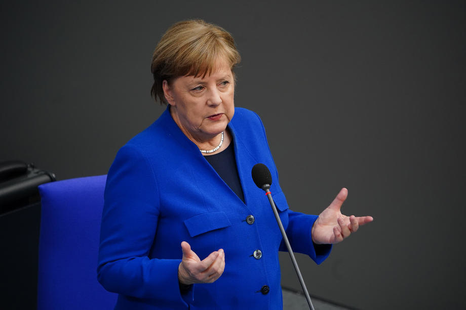 Makron i Merkel za brz dogovor o paketu opravka od krize