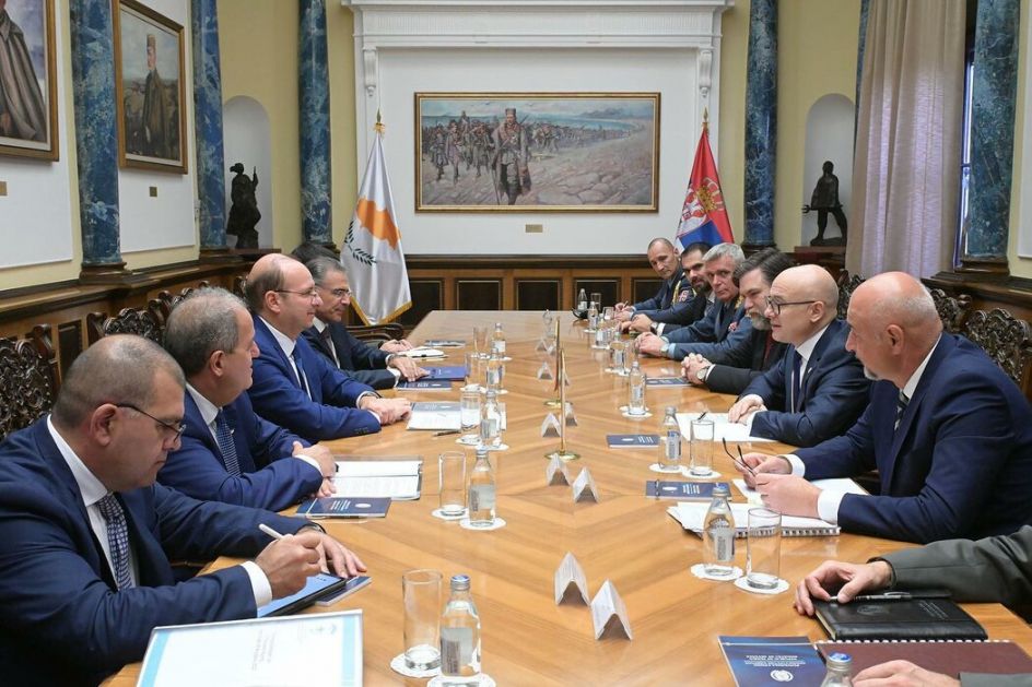 Sastanak Vučevića sa ministrom odbrane Kipra o principu vladavine međunarodnog javnog prava