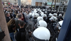 Savez za Srbiju: Vlast ima rok do 15 časova danas da pusti uhapšene na protestu i u zgradi RTS