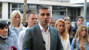 Savo Manojlović o napadu na studente: Potpis ljudi koji su 2013. polupali izbore u Kosovskoj Mitorvici