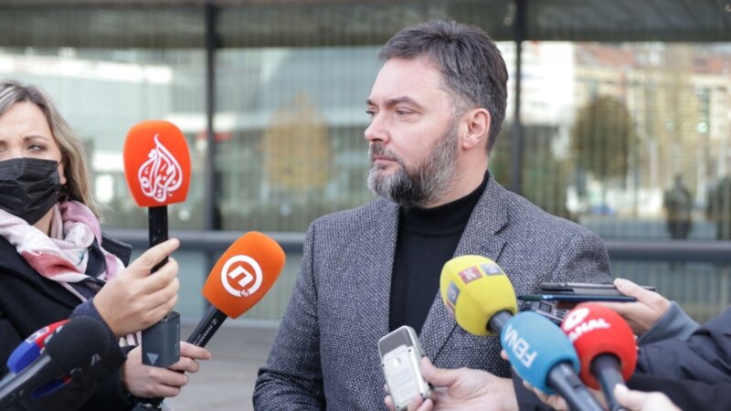 Schmidt ima ovlasti da smijeni vinovnika skandala sa nacističkim šljemom